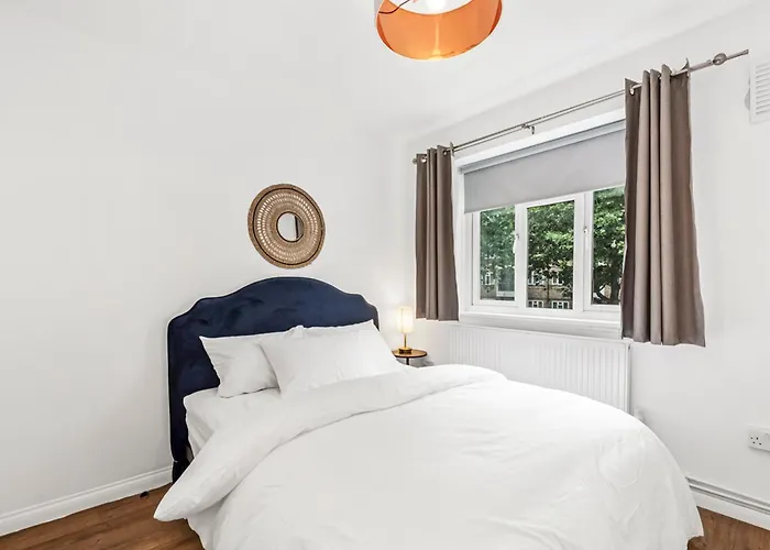 Spacious London Bridge Flat